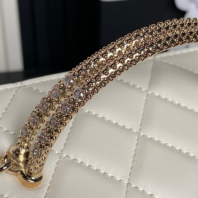 Chanel Long Vanity with chain AP4842 white