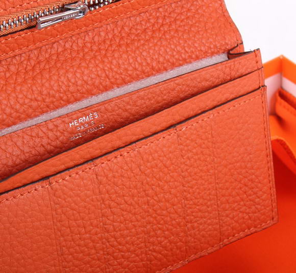 Hermes Bearn Japonaise Bi-Fold A208 Orange Hermes Bearn Japonaise Bi-Fold A208 Orange